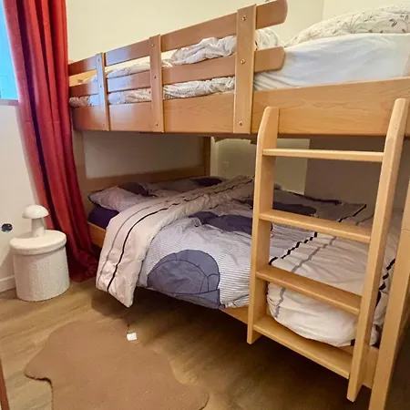 Les Flots Bleus Face A L Ocean نوتر دام دي مونتس